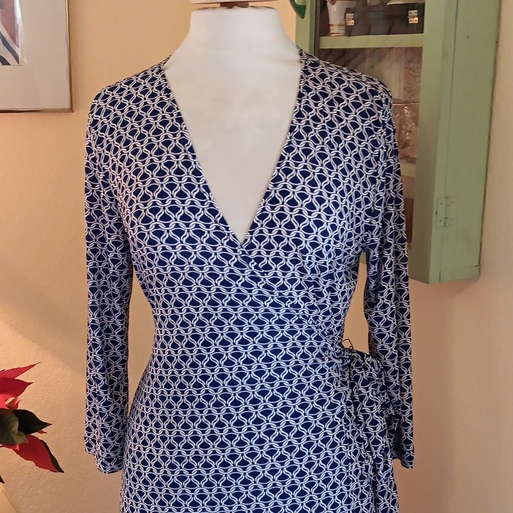 Japanese Weekend Maternity True Wrap Dress - Picture 4 of 12